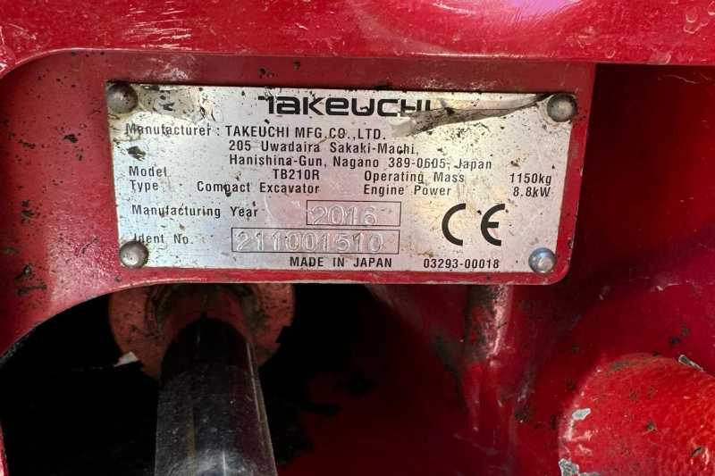 OmecoHub - Immagine TAKEUCHI TB210R